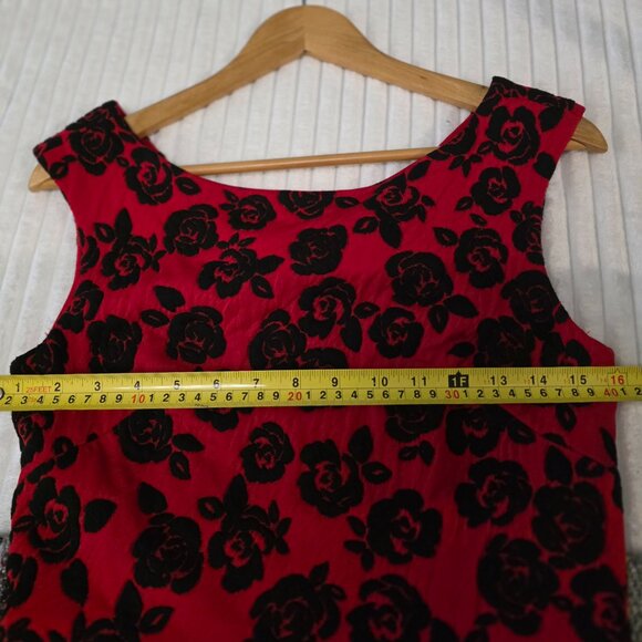 Holiday Women collection from  Betsey Jonson Dress. Size 6 - Picture 2 of 11